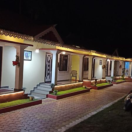 Viswamurti Resorts Chalsa Ngoại thất bức ảnh